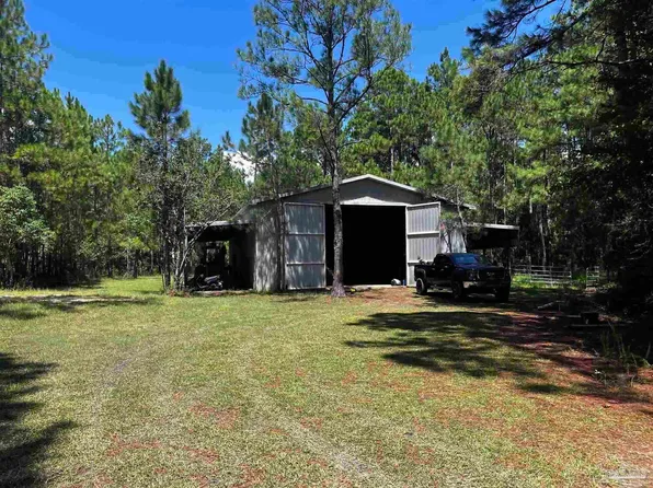 5879 Monterey St, Milton, FL 32583