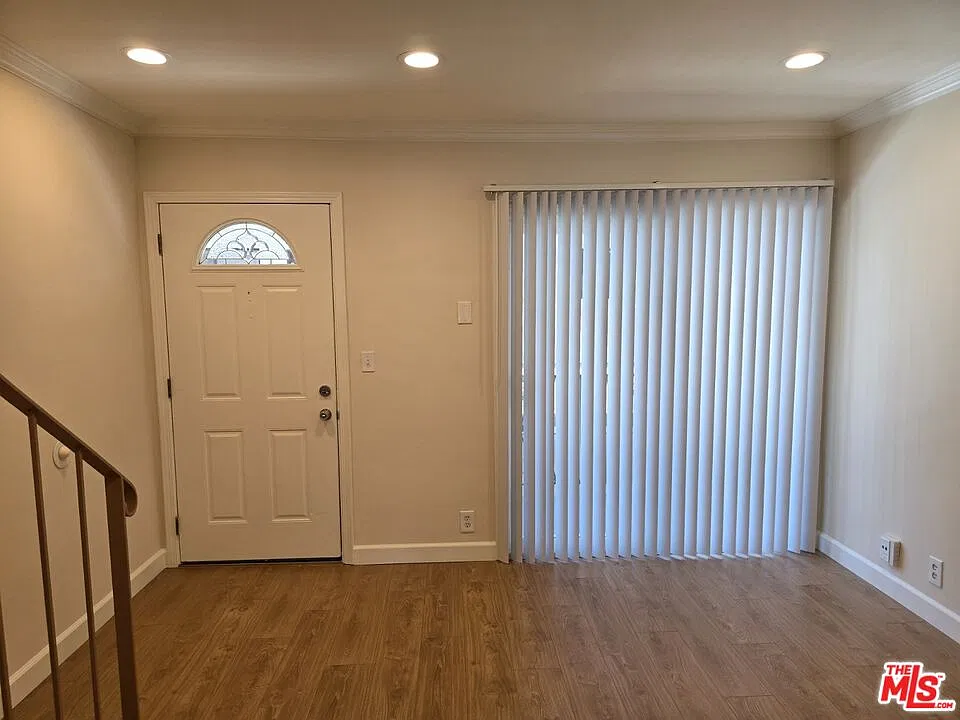 2 bed, 1.5 bath, $2,800 — Photo 2