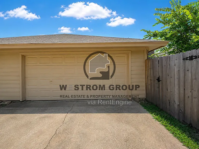 316 Crowe Dr — Photo 31
