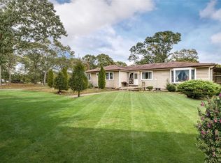 235 N Washington Ave, Centereach, NY 11720