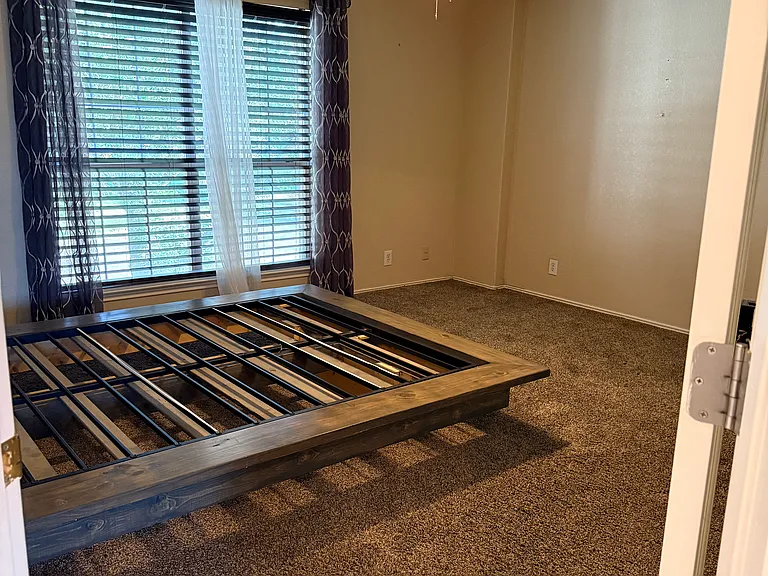 12427 Macey Way — Photo 31