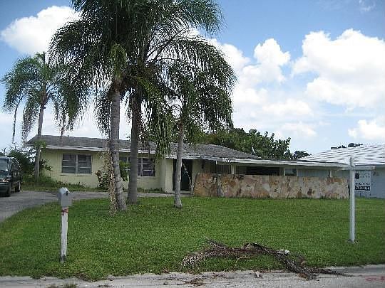 2nd image of 150 Meadowlark Dr