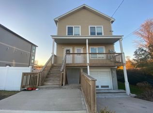 387 Father Capodanno Blvd, Staten Island, NY 10305