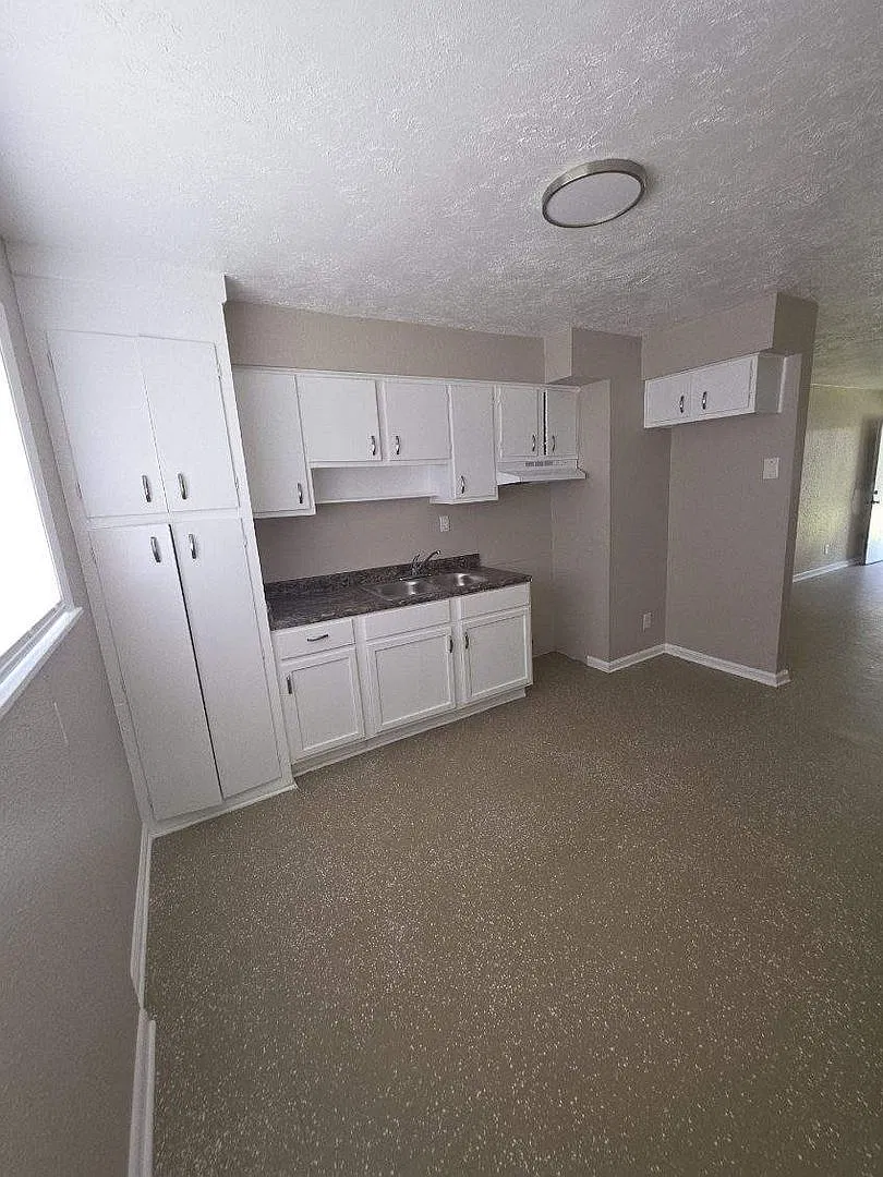 Magnolia Courtyard Apartments — Photo 2