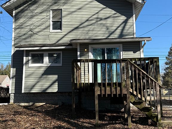 2nd image of 878 S Hawkins Ave