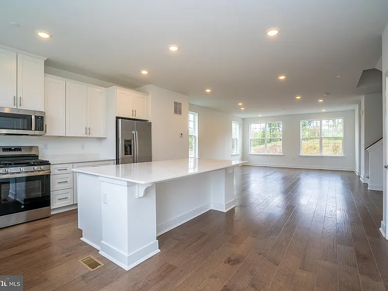 126 Ada Hightower Ave — Photo 10