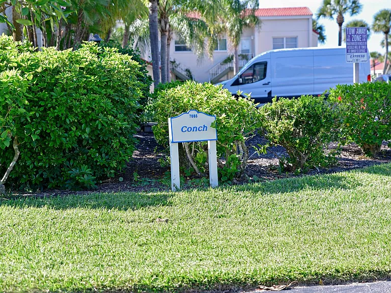 7085 Gulf Of Mexico Dr #21 — Photo 34