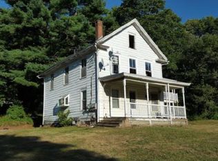 672 N Main St, Killingly, CT 06239