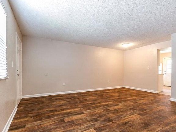 3rd image of 12415 Oak Cedar Pl APT 101