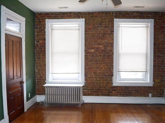 3rd image of 401 W Clay St