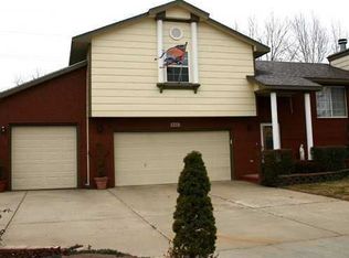 8401 W 2nd St N, Wichita, KS 67212