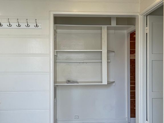 5th image of 303 34th St