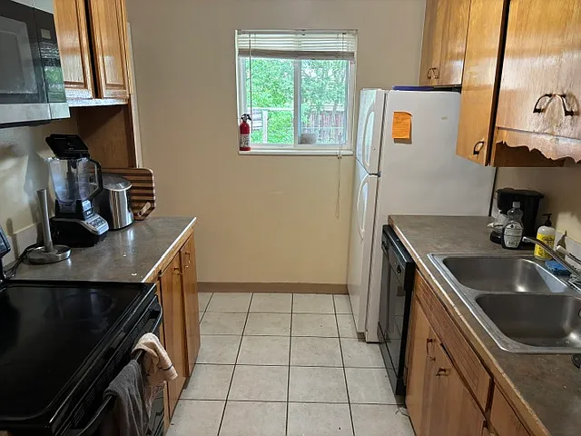 1302 Castlerock Dr — Photo 13
