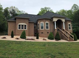 6054 Willowbottom Rd, Hickory, NC 28602