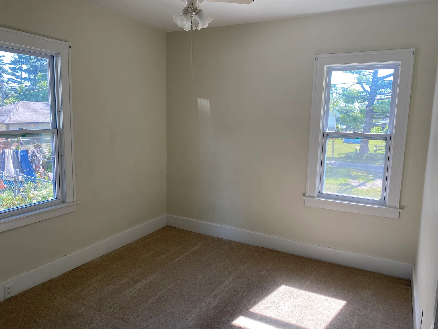 2 bed, 858 sqft, $995 — Photo 3