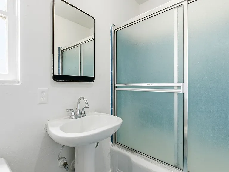 343 S Occidental Blvd — Photo 11