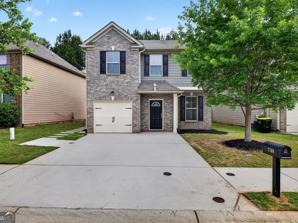 5768 Grande River Rd, College Park, GA 30349