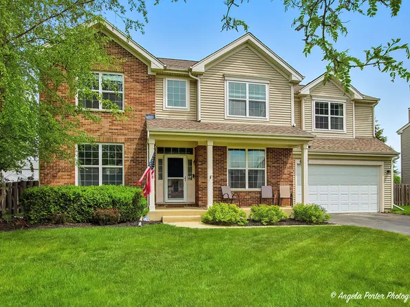 6802 Ayre Dr, McHenry, IL 60050