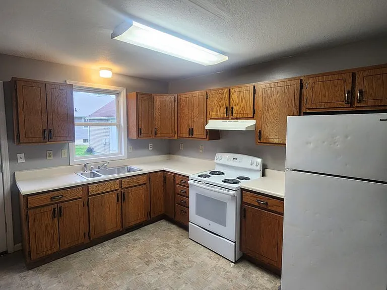 1151 Johnson Ave — Photo 8