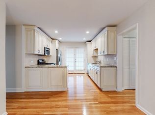104 S Birchwood Ave #104, Louisville, KY 40206