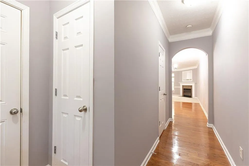 3 bed, 2.5 bath, 1737 sqft, $1,850 — Photo 1
