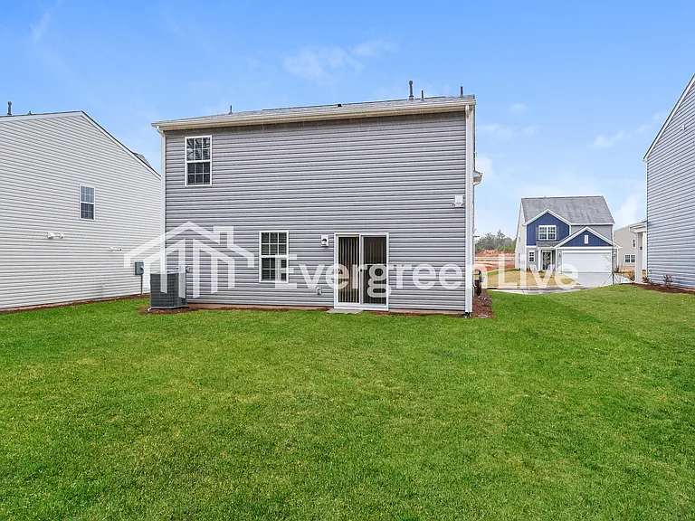 207 Meadow Gate Ct — Photo 15