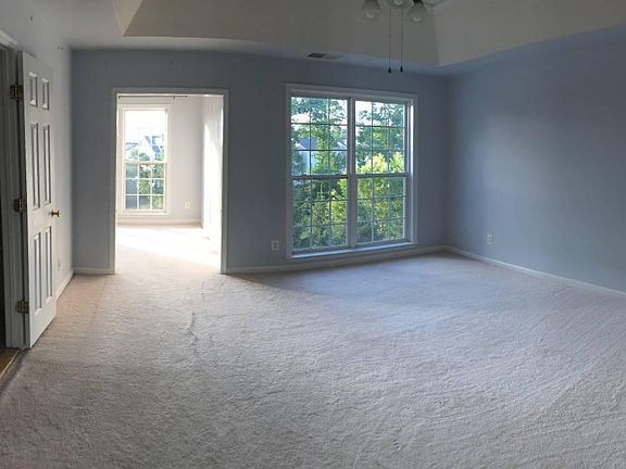 2nd image of 45760 Mountain Pine Sq