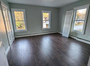 53 Elm St APT 2, Gardiner, ME 04345