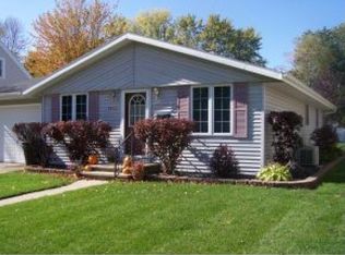 1813 N Charlotte St, Appleton, WI 54911