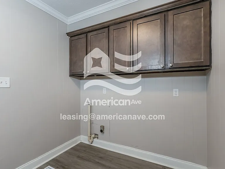 1536048_014_laundry_room_13875834.jpg