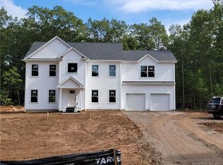 82 Jackson St, Avon, CT 06001