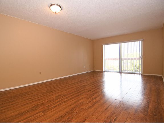 3rd image of 7915 Camino Real
