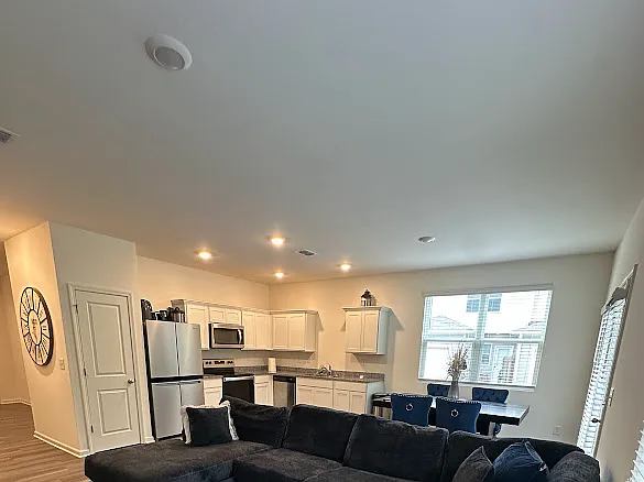 3558 Eagle Ct — Photo 5
