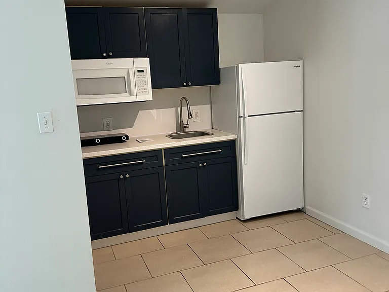 E Mulberry Dr — Photo 3