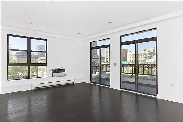 Sold by R New York | media 11