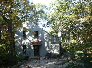 10 James Pl, Sag Harbor, NY 11963