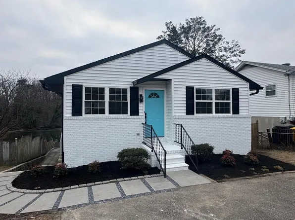 7746 Glen Ave, Pasadena, MD 21122