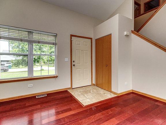 3rd image of 2304 Willow Lakes Dr