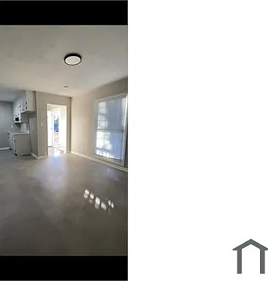 4151 Village Dr — Photo 2