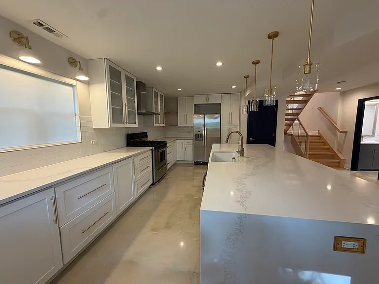 4532 Pershing Ave — Photo 9