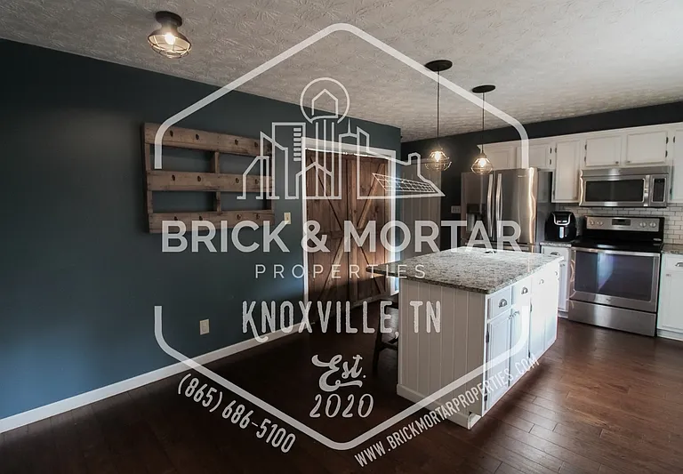 808 Pioneer Dr — Photo 17