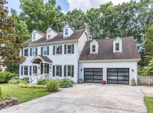 4021 Westwood Pl, Raleigh, NC 27613