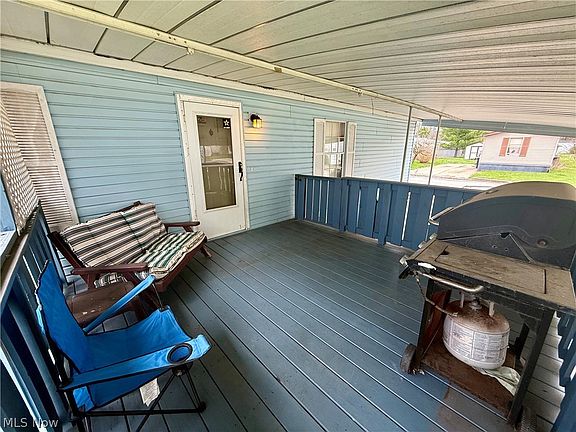 5th image of 607 Sugar Pines Dr SW