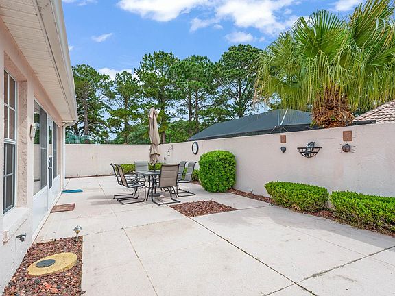 3rd image of 901 San Benito Ln