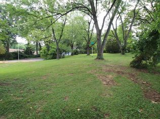 9205 Pardee Rd, Saint Louis, MO 63123