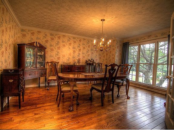 Formal dining room