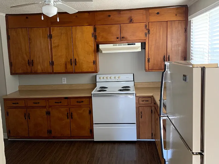 1512 Houston St #2 — Photo 4