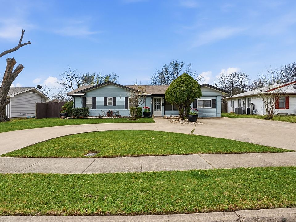 1st image of 2546 W Rochelle Rd