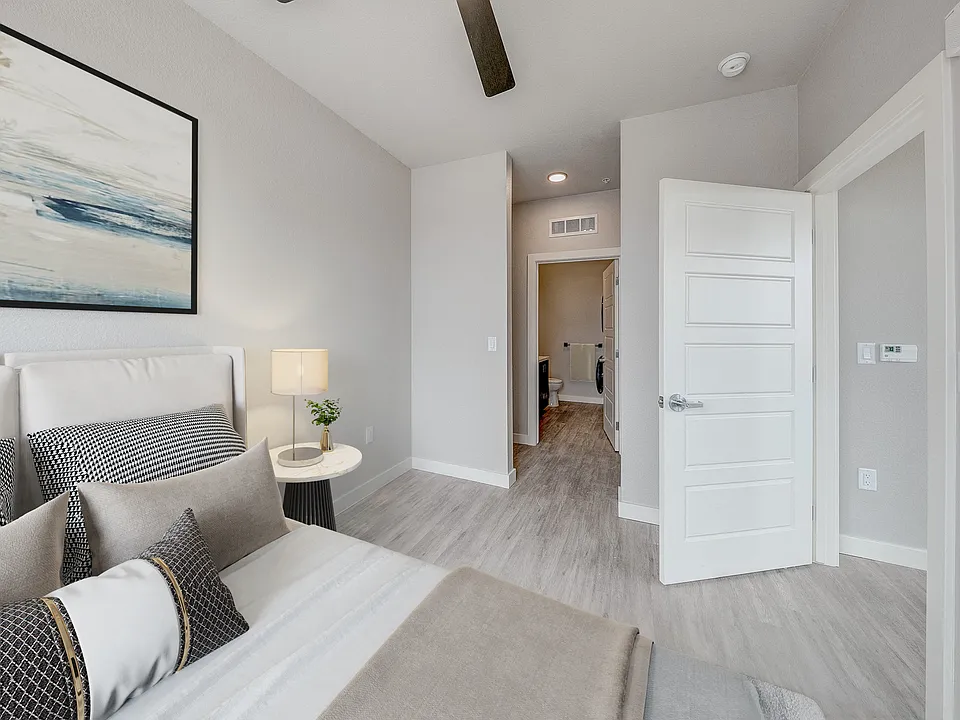 Bedroom in one-bedroom apartment