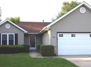 3281 Springbrook Dr, Belleville, IL 62221